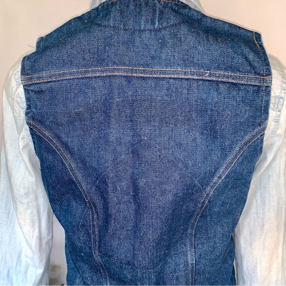 v i n t a g e :: Maverick Classic Western Buttoned Denim Vest - Picture 8 of 13